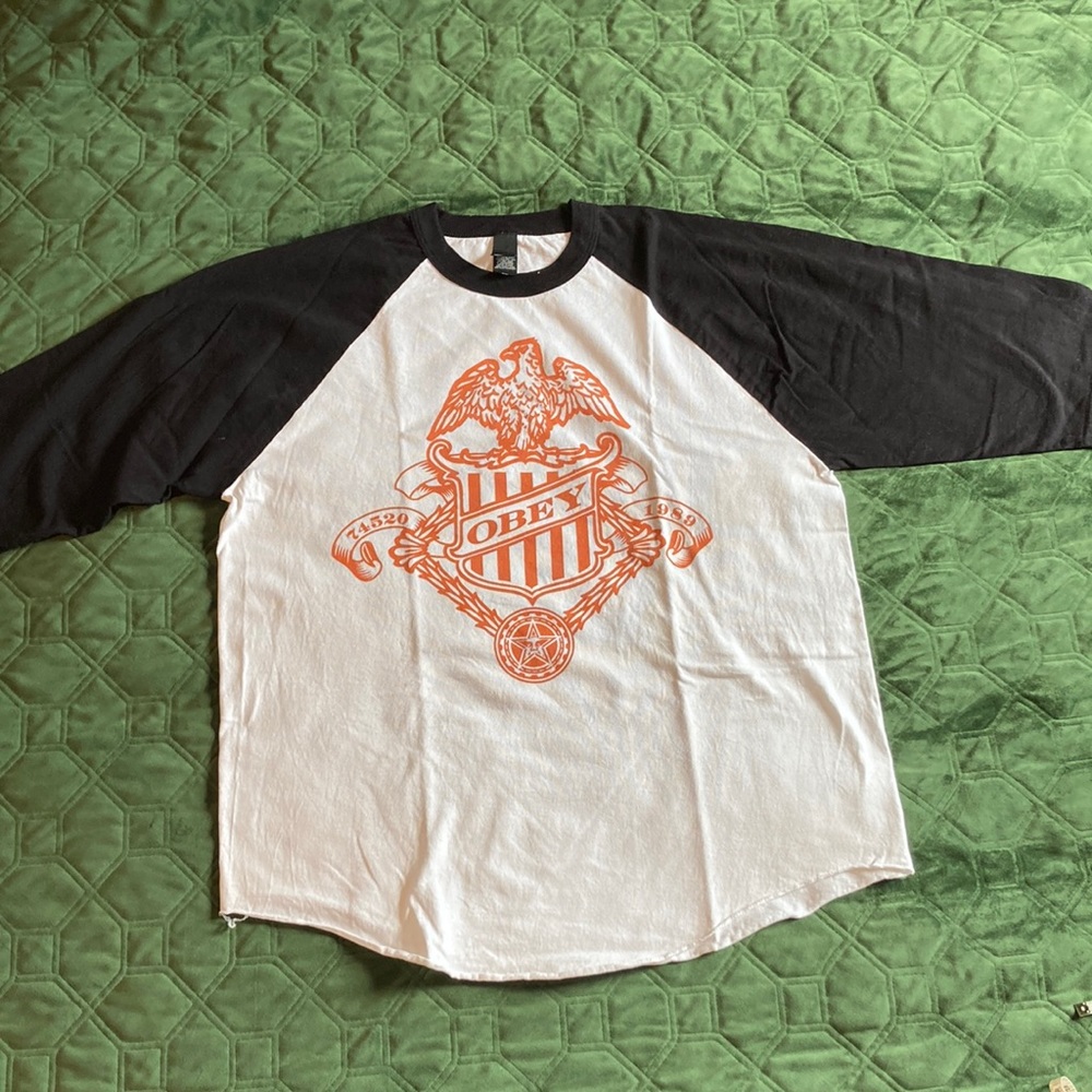Obey baseball Tee